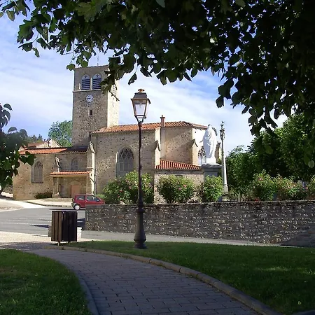 Holiday home Cellier De La Fontaine Saint-Georges-en-Couzan
