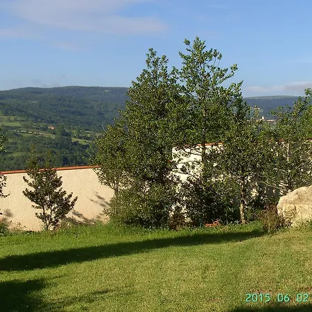 Cellier De La Fontaine Holiday home Saint-Georges-en-Couzan