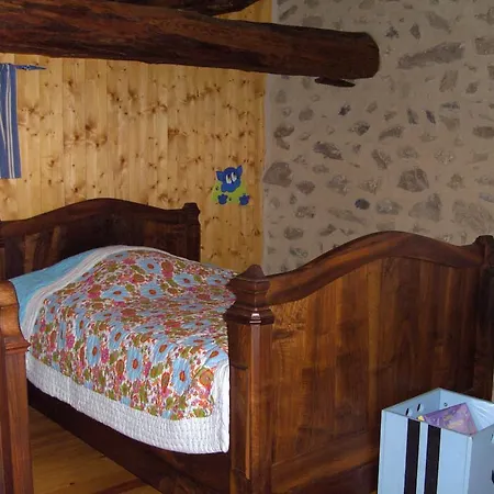 Holiday home Cellier De La Fontaine Saint-Georges-en-Couzan